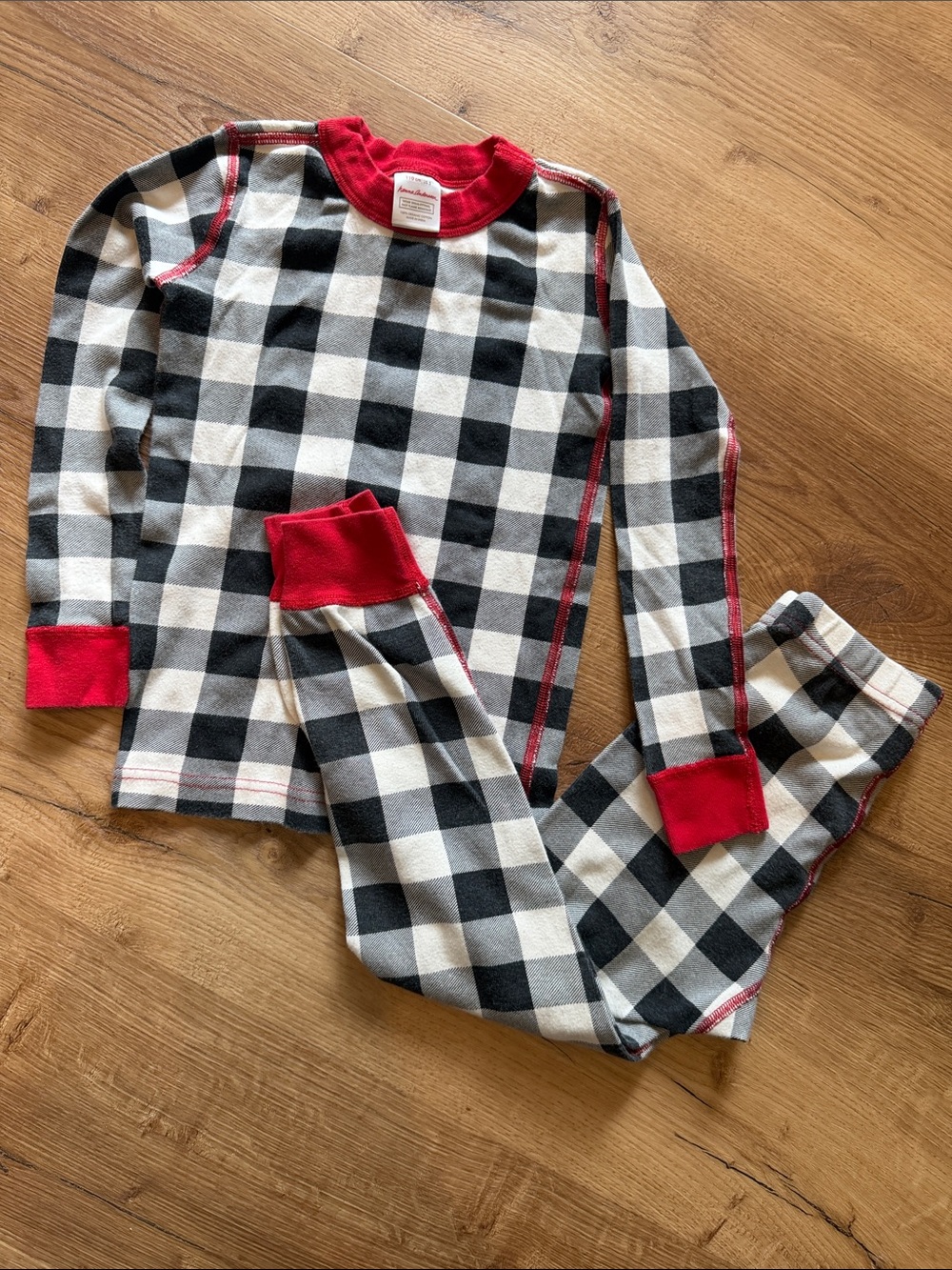 Hanna Andersson Black & White Buffalo Plaid Pajama Set